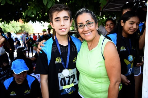 22062018 Adrián Gómez y Sandra Gómez.