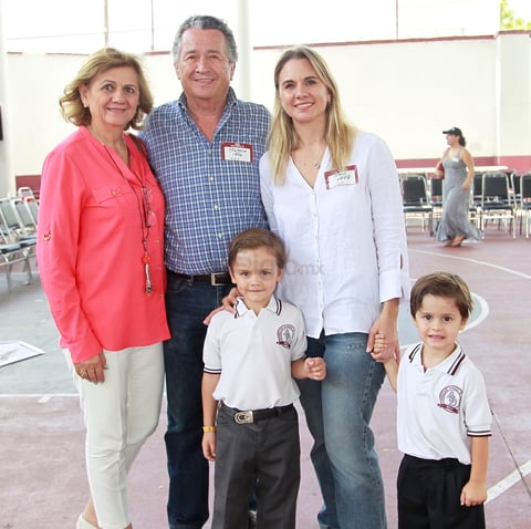 Emotiva despedida del Colegio Americano de Durango