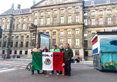 23062018 Miky Ramírez con amigos.