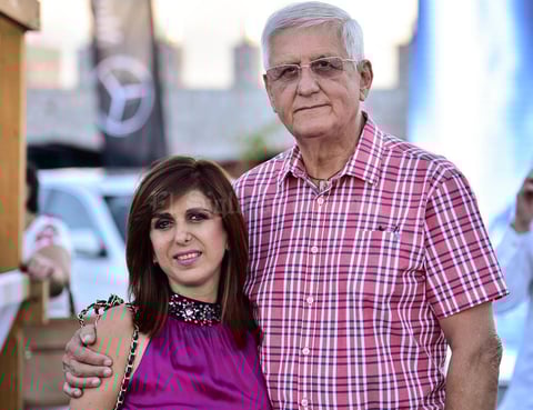 25062018 Mónica Santibáñez con su papá, Carlos Gabriel Santibáñez.