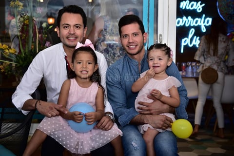 Renata  Hector  Juan y Maria