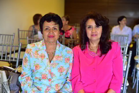 26062018 PRESENTACIóN DE LIBRO.  Aurora y Adriana.