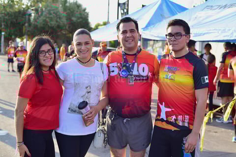 27062018 EN CARRERA ATLéTICA.  Frida, Sandra, Rogelio y Rogelio.