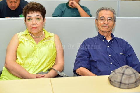 27062018 PRESENTACIóN DE LIBRO.  Elsa y Claudio.