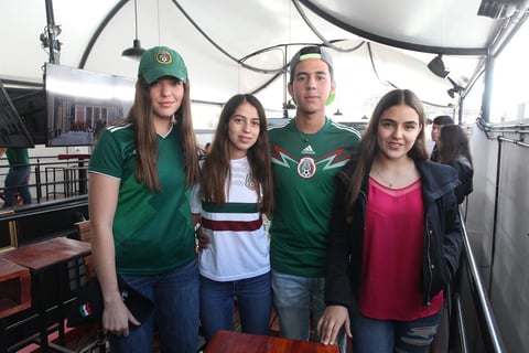 Esperanza Meraz, Simón Guajardo, Carolina Nájera y Yamile Majul.