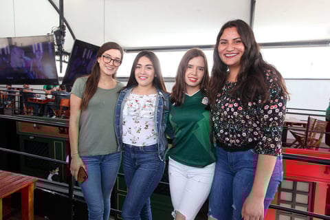 Aileen, Vero, Alejandra y Miriam.