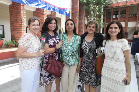 Emotiva reunión de ex alumnas del Colegio Sor Juana