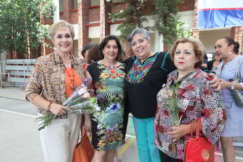 Emotiva reunión de ex alumnas del Colegio Sor Juana