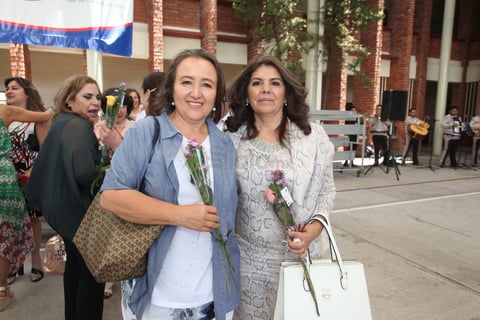 Emotiva reunión de ex alumnas del Colegio Sor Juana