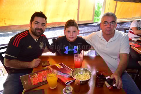 03072018 Mario, Santiago y Abelardo.