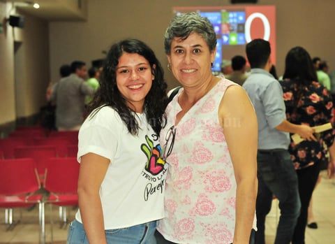 04072018 Marcela y Rosy.