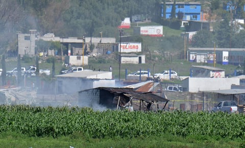 La institución señaló que la explosión se produjo en la localidad de La Saucera, donde arribaron unidades de emergencia de los municipios cercanos de Cuautitlán, Coacalco y Ecatepec.