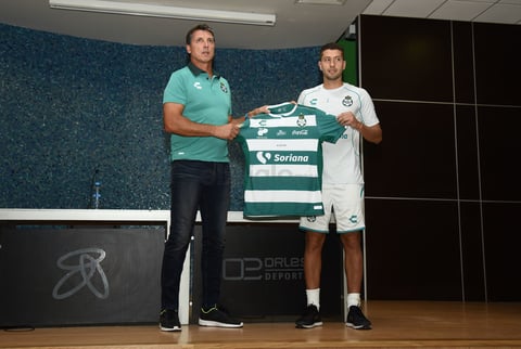 A su vez, Dante Siboldi, estratega de los Guerreros habló sobre los posibles refuerzos que apuntan a reforzar las filas de Santos.
