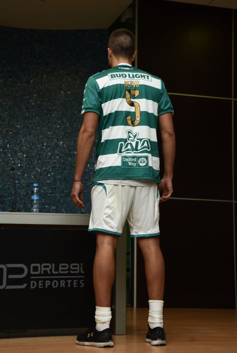 El excapitán del Club Atlético Huracán portará el número 5 de la institución.
