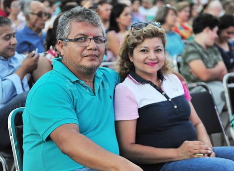 09072018 ASISTEN A CONCIERTO.  Antonio y Alicia.
