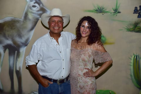 09072018 EN RECIENTE FESTEJO.  José Rogelio y Lola.