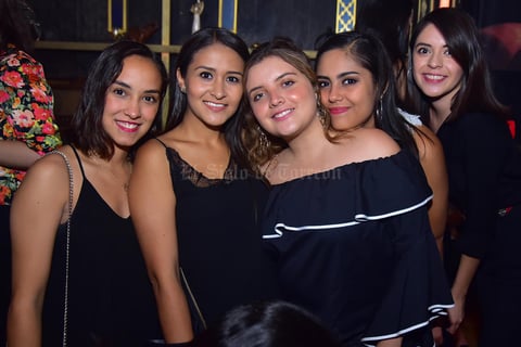 Ale  Angeles  Regina  Natalia y Tania