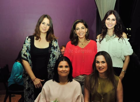 Patty, Mónica, Sory, Sonia y Ana