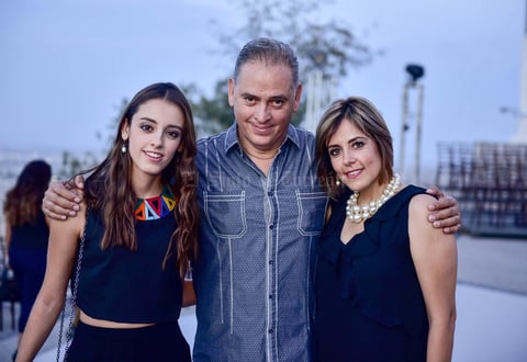 Dulce  Jesus y Ma  Carmen Monarrez