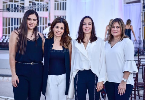 Isabela  Maria Rosa  Rosario y Nelly