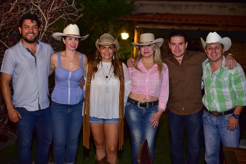 Pepe  Daniela  Monica  Karla  Alejandro y Poncho