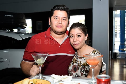 11072018 EN PAREJA.  Josué Zermeño y Ángeles González.
