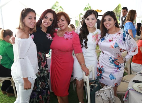 Despedida de soltera para Ana Bety Enríquez