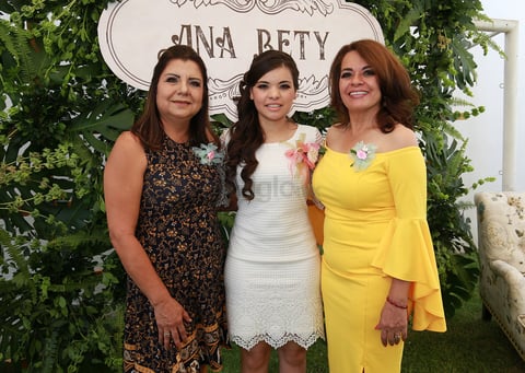 Despedida de soltera para Ana Bety Enríquez