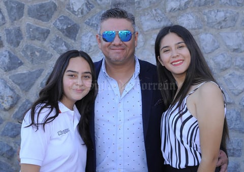 15072018 Camila, Rubén y Valeria Flores.