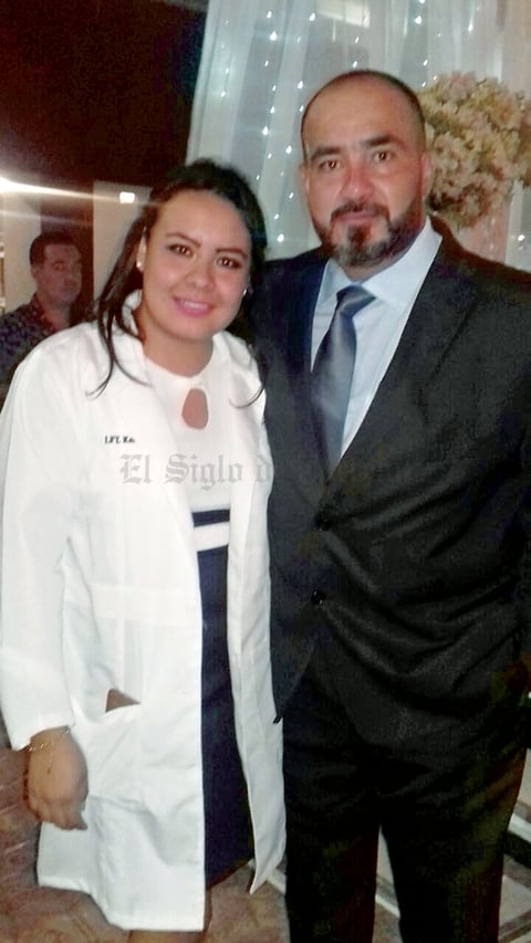 15072018 EN RECIENTE EVENTO.  L.F.T. Kendra Castro y Dr. Leopoldo Castillo.