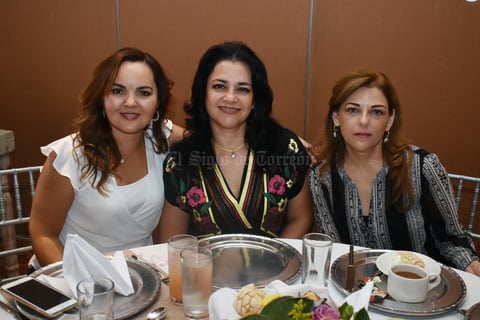 Paola  Monica y Lucia