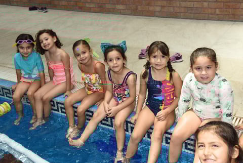 Valeria  Sofia  Mariana  Renata  Rafael y Jimena