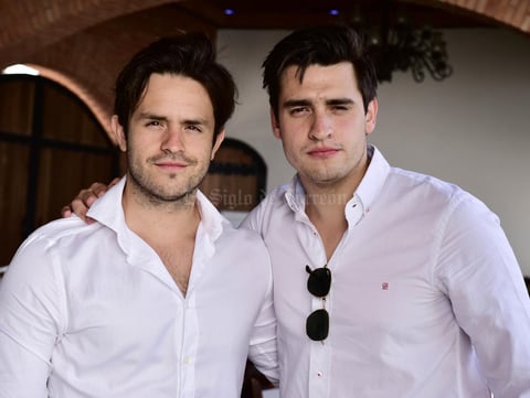 Adrian y Alejandro