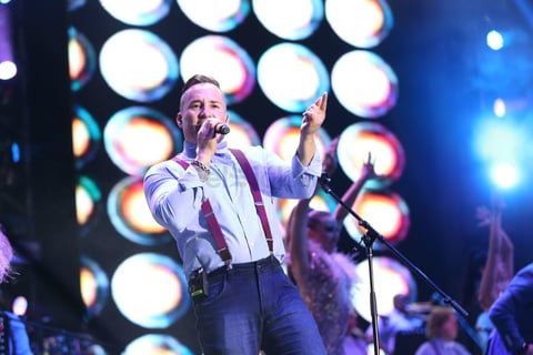 Ritmo de Grupo Cañaveral invade a la Velaria