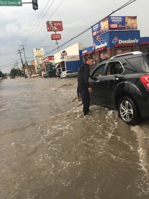 Algunos semáforos presentaron fallas.