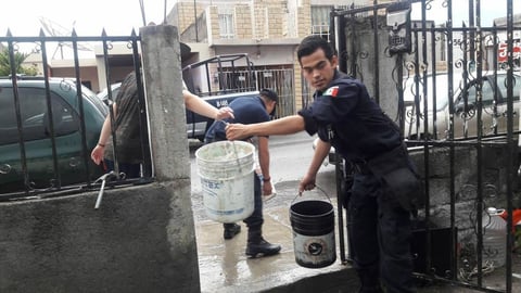 La inundación causó daños en las pertenencias de algunos vecinos.