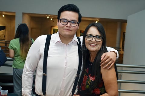 29072018 MUY CONTENTOS.  David y Conchis.