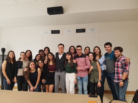 09082018 En las instalaciones de la empresa Lob junto al director, Marco Moreno, y los alumnos del Semestre i.