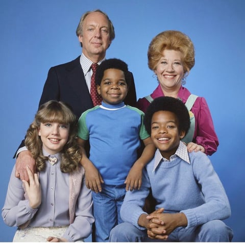 Rae fue conocida por interpretar a la ama de llaves “Edna Garrett” en el programa “Different strokes”, conocido en Latinoamérica como “Blanco y negro”, que fue trasmitido entre 1978 y 1980.