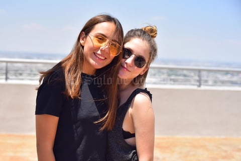 07082018 Lu y Ana.