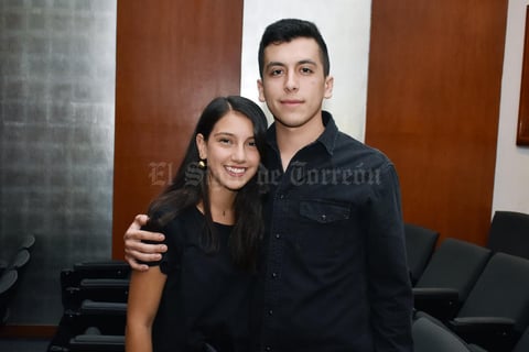 09082018 Memo y Gaby.
