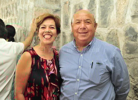 09082018 EN EL TEATRO.  Leo, Marlene y Juan Carlos.