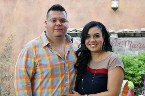 12082018 EN FESTEJO.  Gilberto y Verónica.