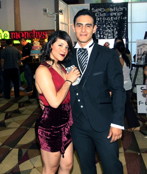 Roberto Soto y Sara Villarreal.