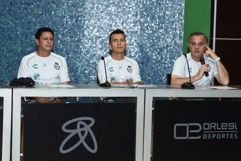 Rodríguez y Canay se incorporan al primer equipo como auxiliares del técnico Salvador Reyes.