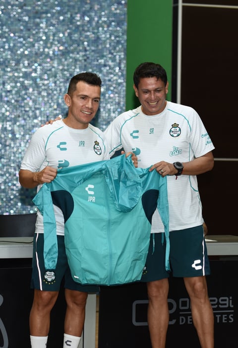 El "Chato" es el jugador con más partidos en Santos Laguna.