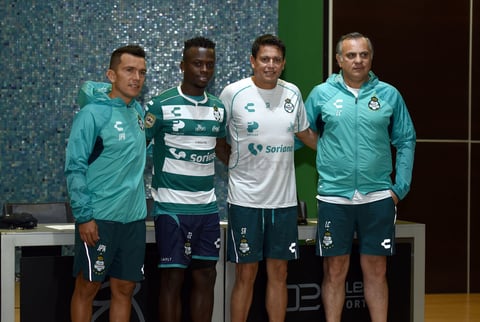 Juan Pablo Rodríguez, Déinner Quiñones, Salvador Reyes y Luis Canay.