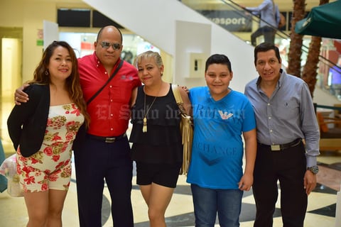 20082018 Jazmín, Gerardo, Elizabeth, Brian y Carlos.
