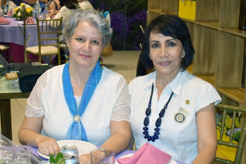 21082018 Adriana y Lucero.