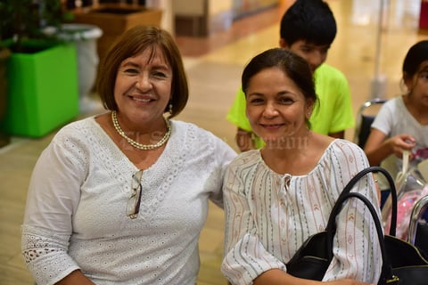 22082018 Hilda y Nancy.